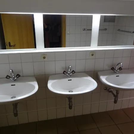 Haus Eberhard Pansiyon *